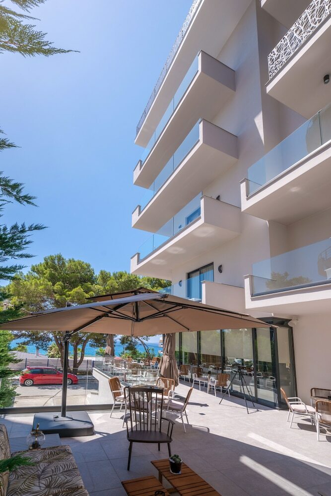 Glow Boutique Hotel & Suites