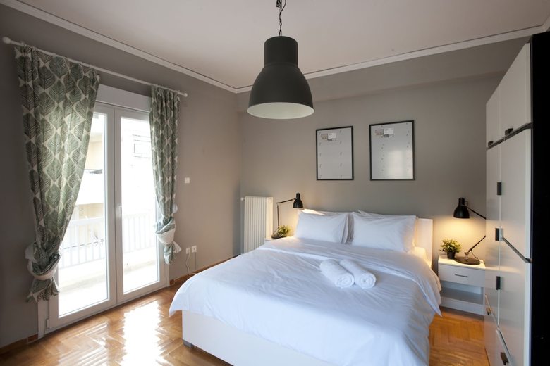 Ambelokipi. Spacious Sunny Apartment