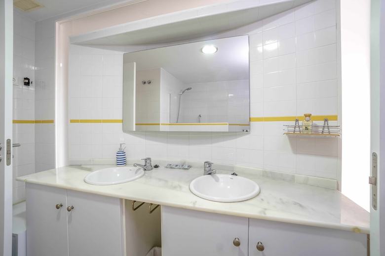 Apartamentos Espanatour El Bosque 2