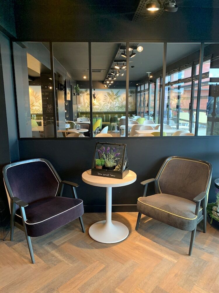 Hotel Kyriad Crepy En Valois