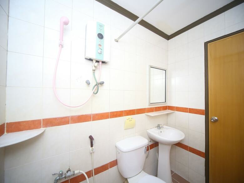 Oyo 1027 Hotel London
