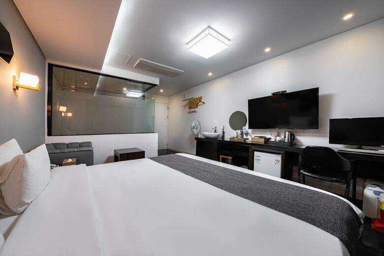 Seattle B Hotel
