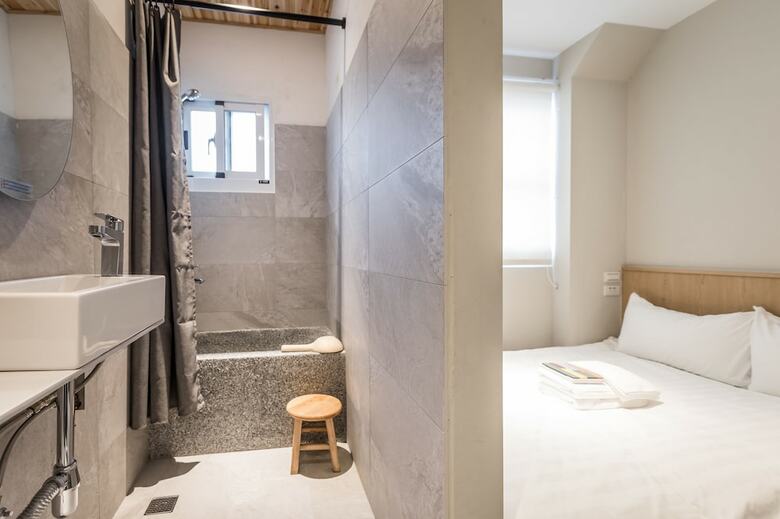 Hotel Tiin Tinn
