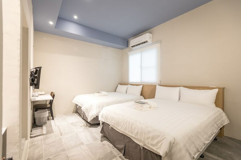 Hotel Tiin Tinn