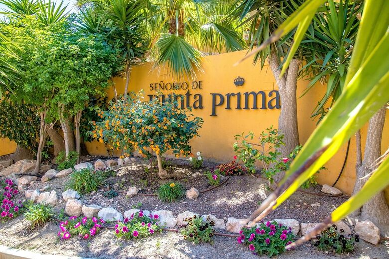 Apartamentos Espanatour Irina