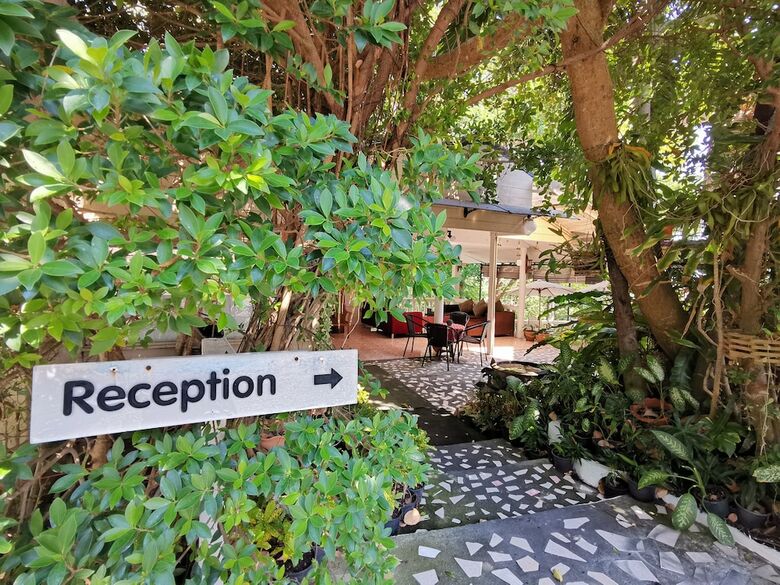 Hotel On The Hill Karon Resort