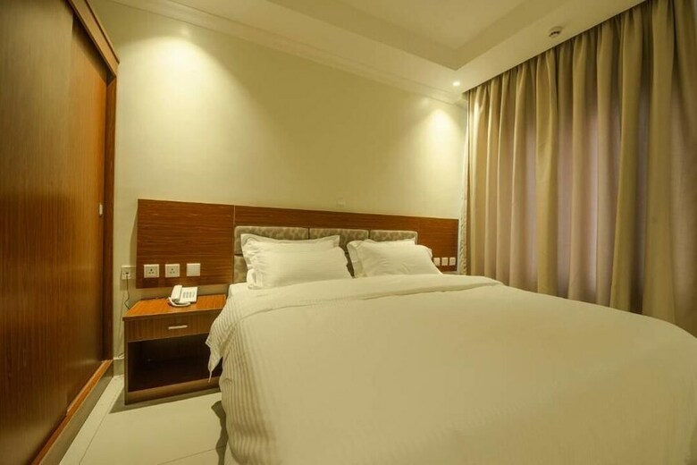 Lexor Apartments