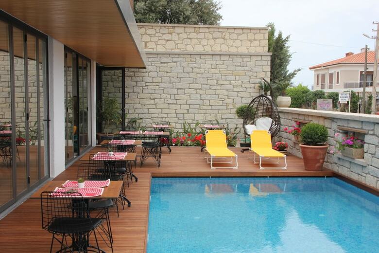 Posada Yerli Otel Alacati