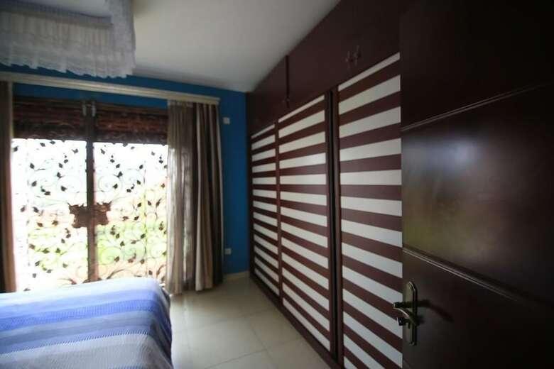 Aparthotel Um Apartments