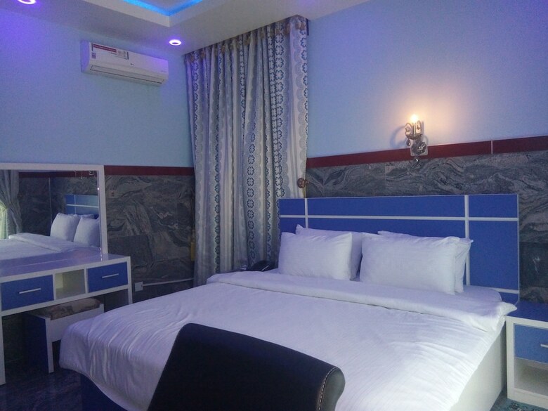 Hotel Heavenly Royal Apartments