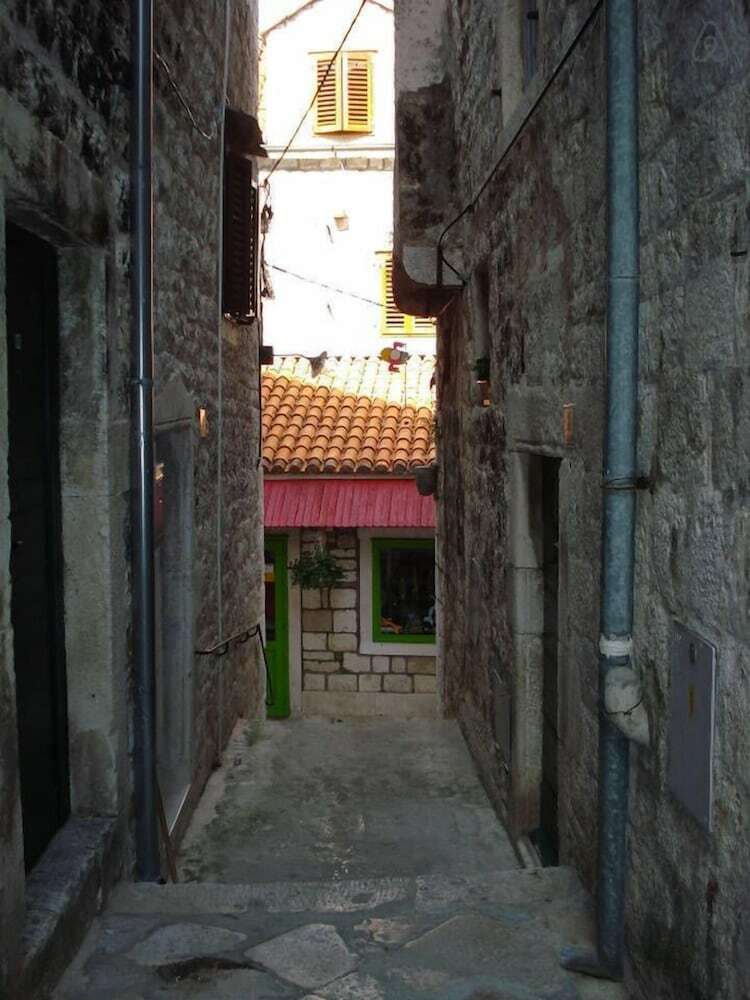 Old Center Apartments