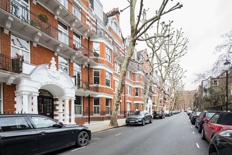 Apartamentos Iverna Gardens By Lime Street