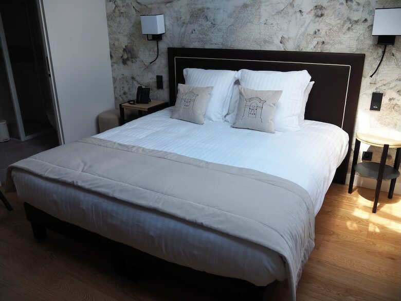 Hotel H�tel Coll�ge Des Doctrinaires