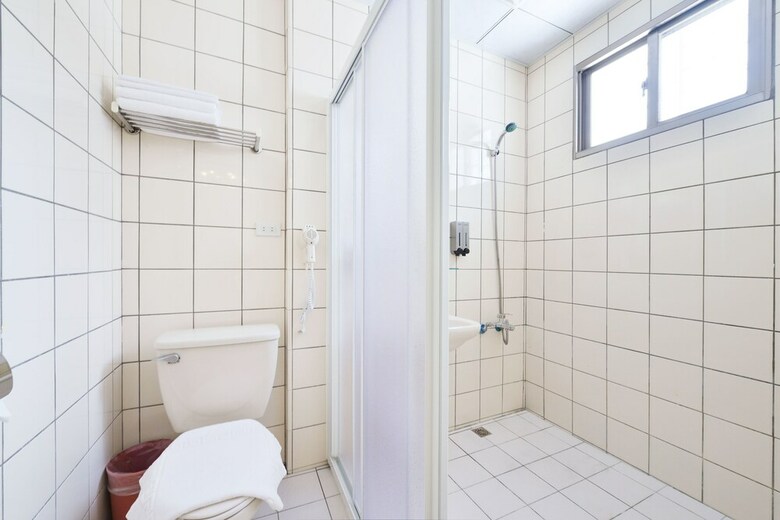 Bed & Breakfast Elug Homestay