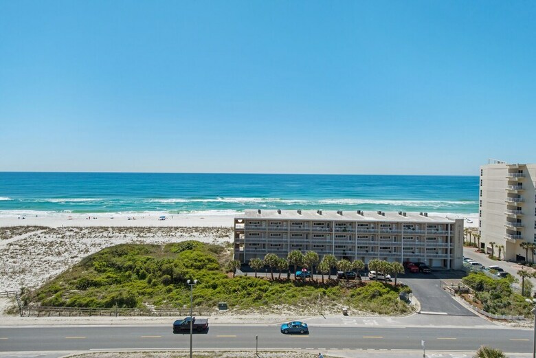 Emerald Dolphin Unit 930 - Three Bedroom Condo