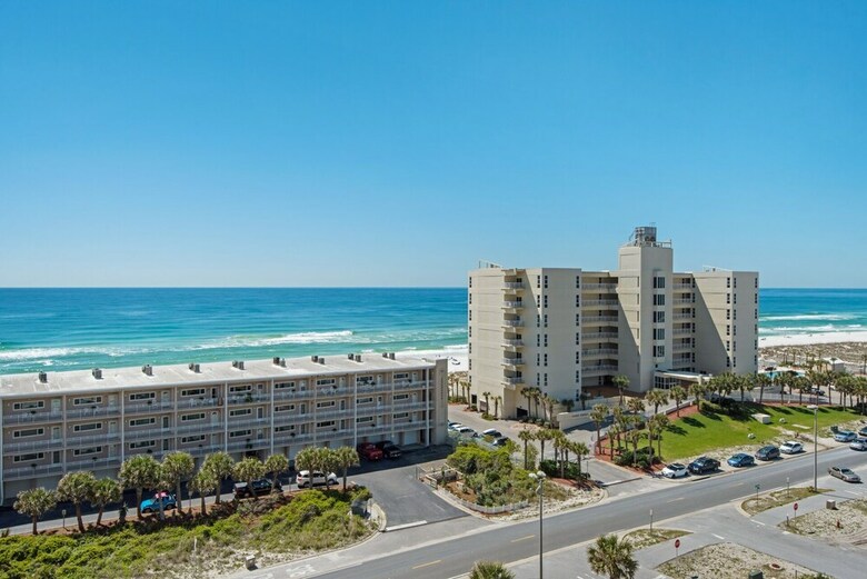 Seahorse Unit H - Three Bedroom Townhouse