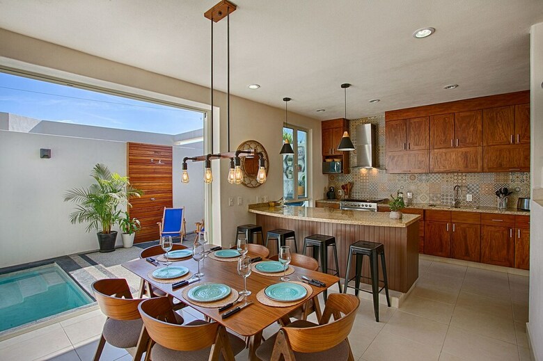 Los Cedros 32 4 Br By Casago