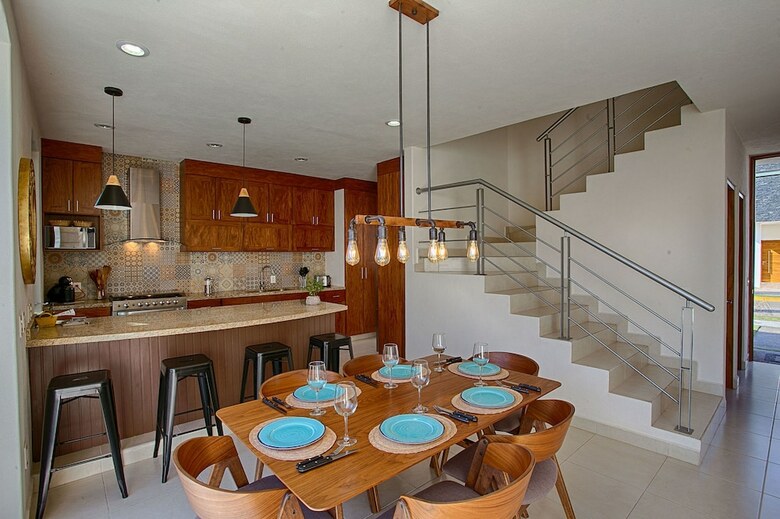 Los Cedros 32 4 Br By Casago