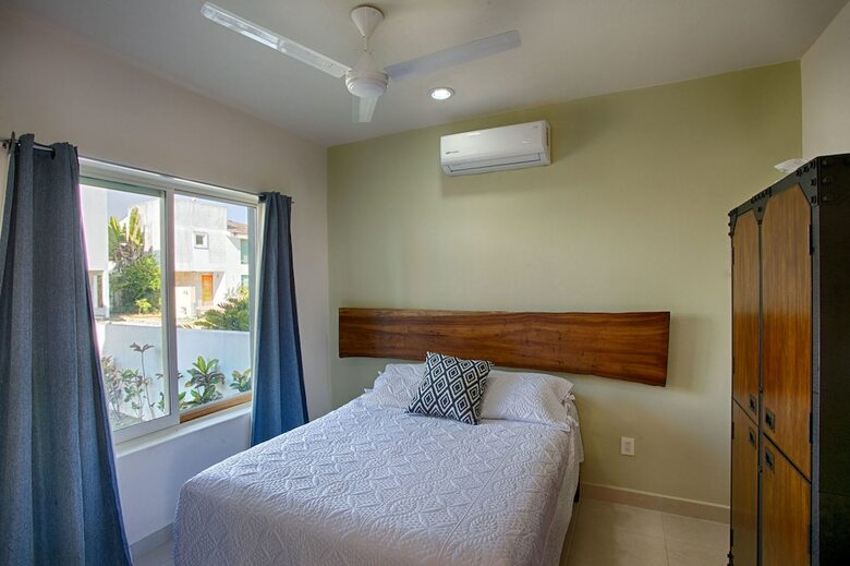 Los Cedros 32 4 Br By Casago