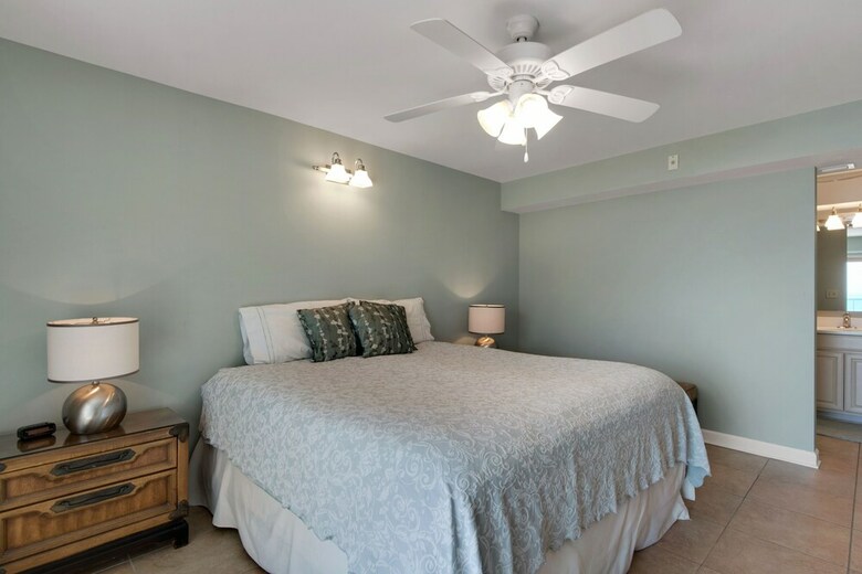 Regency Towers 703 West  - One Bedroom Condo