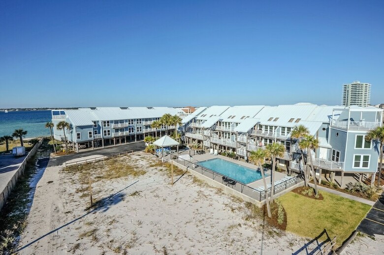 Labahia 128 - One Bedroom Condo