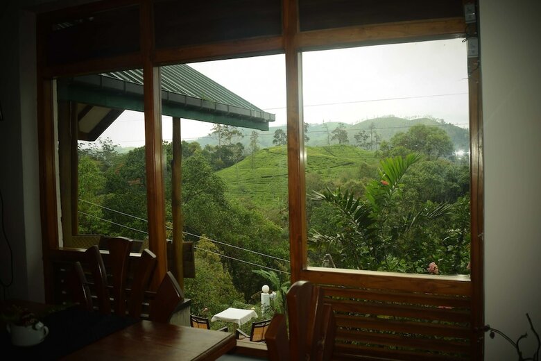 Lakshmis Hotel