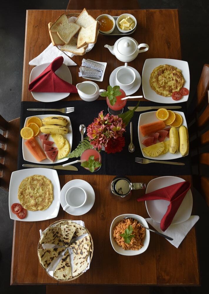 Lakshmis Hotel