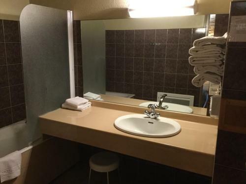 Hotel Restaurant Les Bl�s D'or
