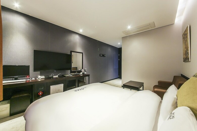 Paju Westhill Hotel