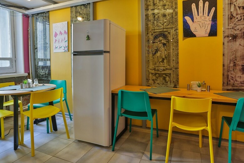 Capsule Hostel De Lux Apraxinn