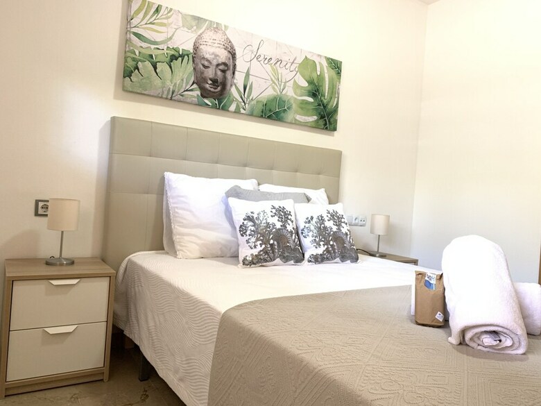 T&h Voramar Family Apartment