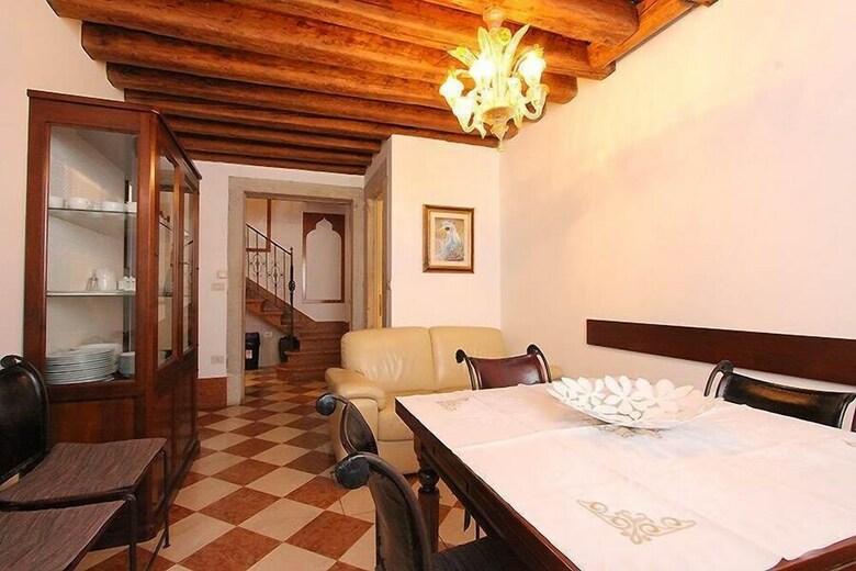 City Apartments - Boteri