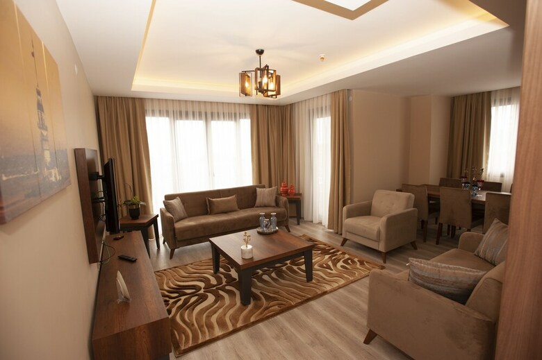 Empula Hotel & Residences