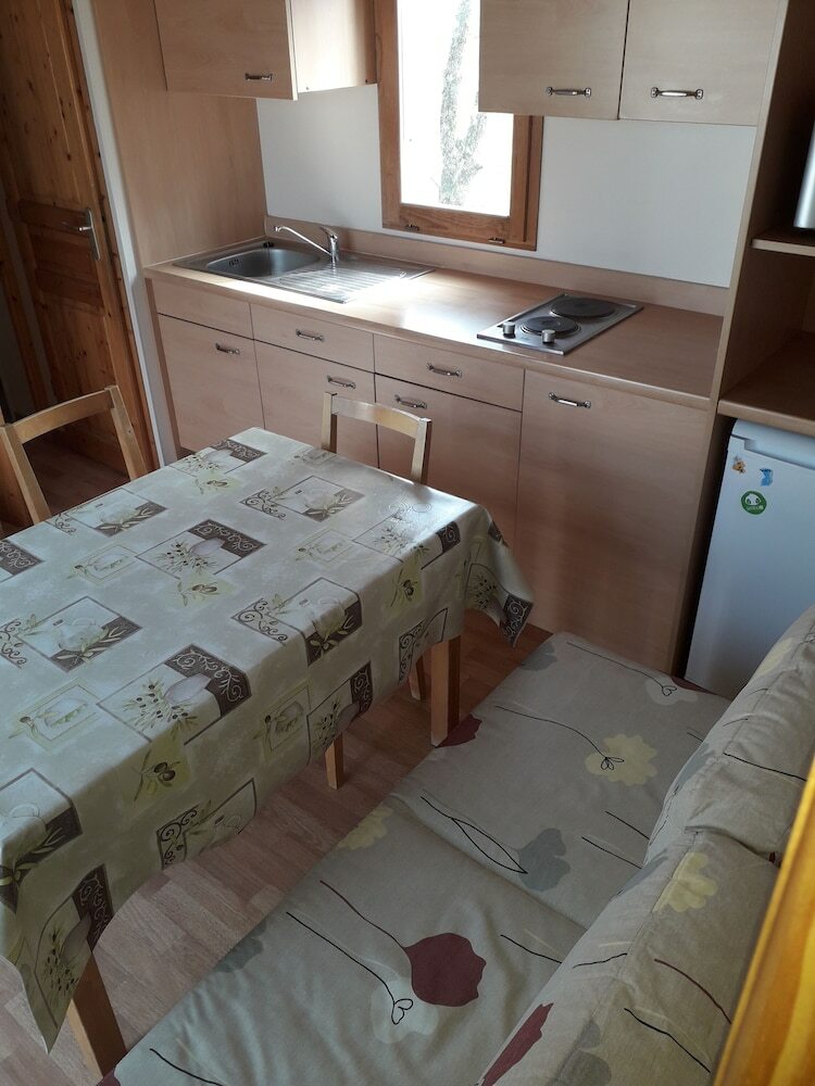 Camping La Croix Badeau - Chalet