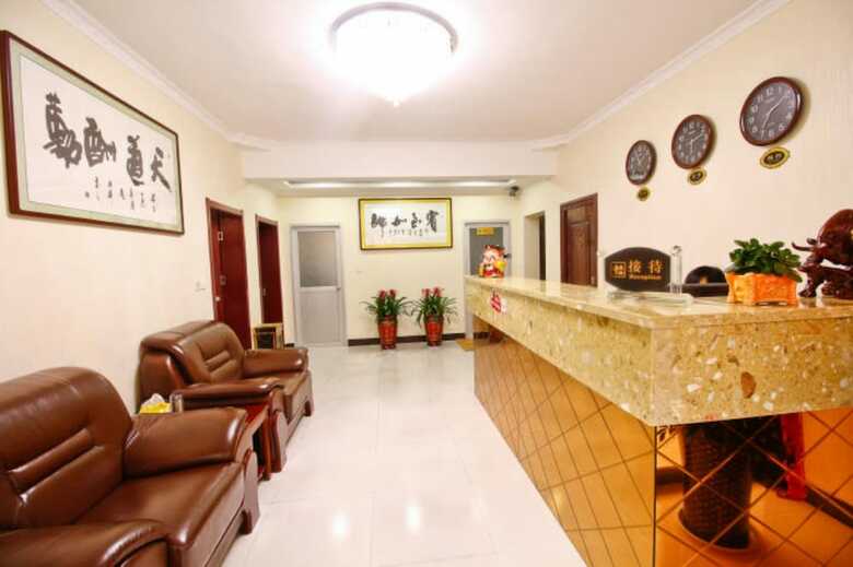 Xianyang Run 8 Business Hotel