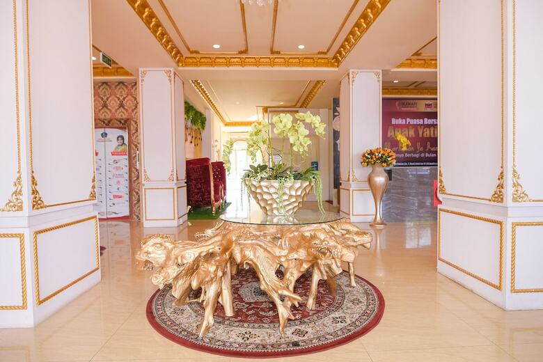 Oyo 854 Ub Caisar Hotel
