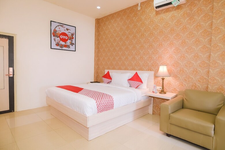 Oyo 854 Ub Caisar Hotel