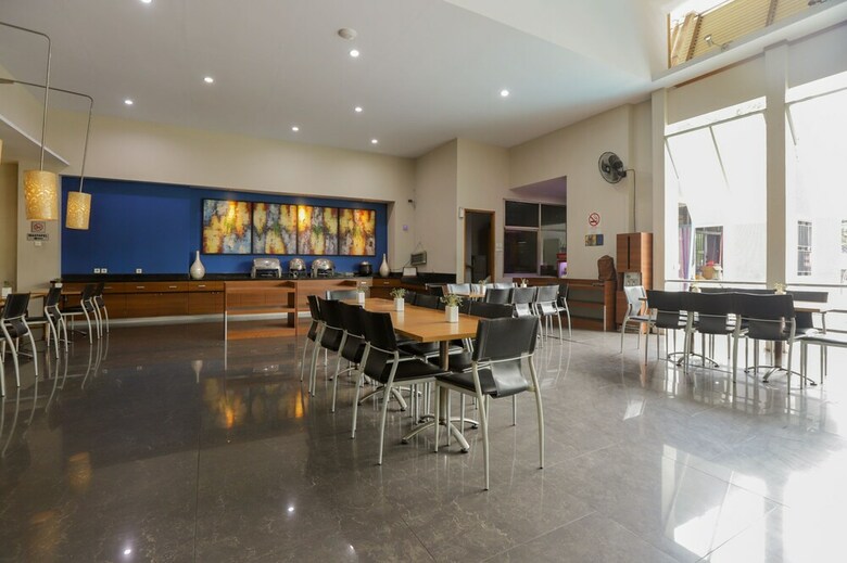 Oyo 918 Hotel Senen Indah