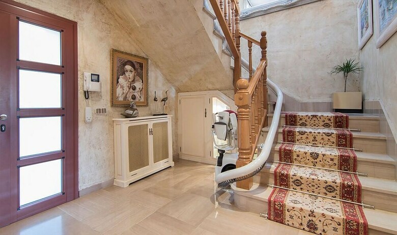 Gallery Villa 650m From The Beach (R81)