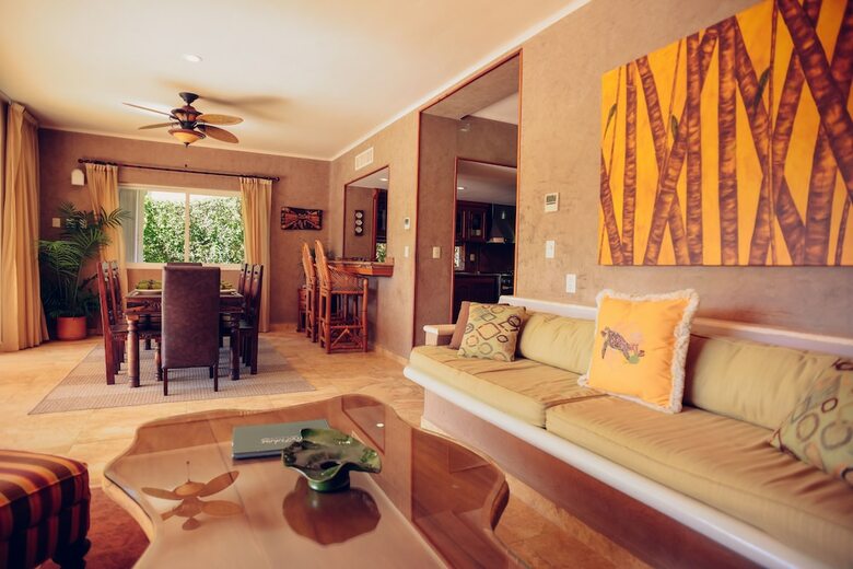 Villa Marinera�5br By Rmh