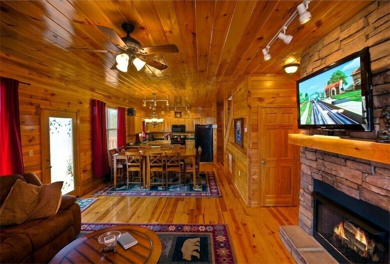 Mountain Lake Lodge - Five Bedroom Cabin