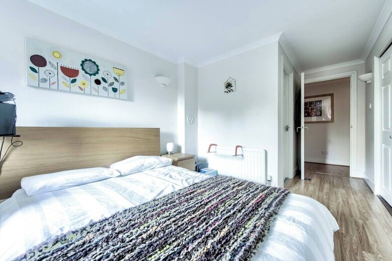 Comfortable Apartment Next To Holyrood Park