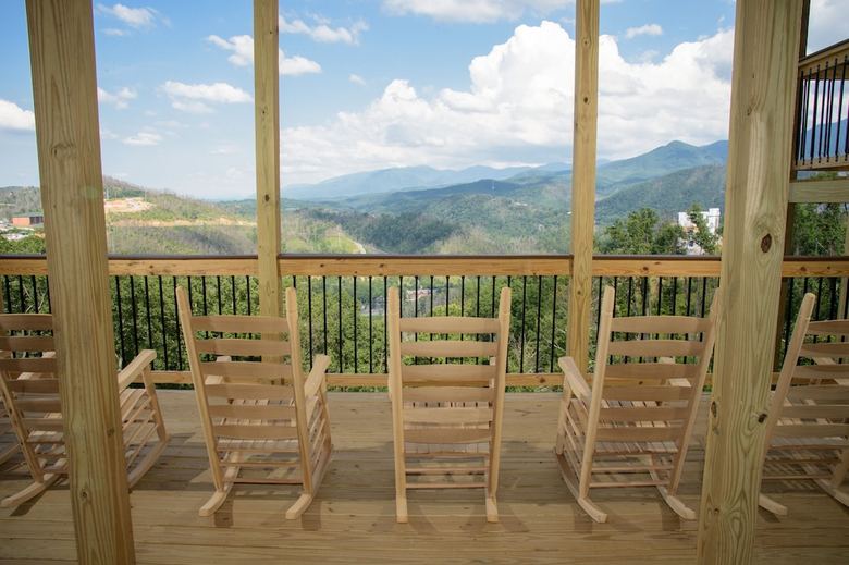 Mansion In The Sky - Eleven Bedroom Cabin