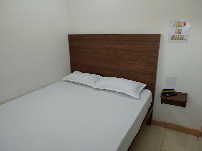 Hotel Green Palace And Ujala Restaurant