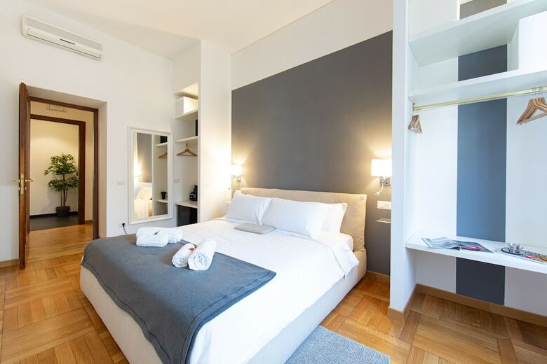 Hotel Lombardia40 Luxury Suites