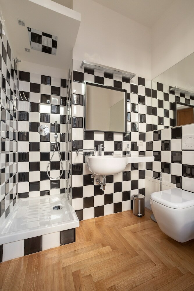 Hotel Lombardia40 Luxury Suites