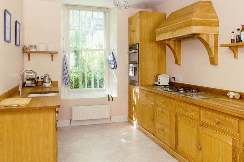 Pleasant 2-storey City Apartment