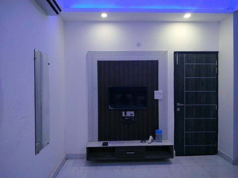 The Signature Hotel Noida