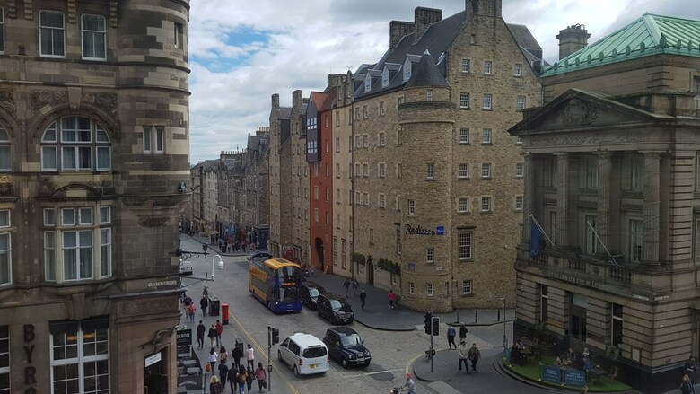 Gorgeous Royal Mile Mansion Apartment