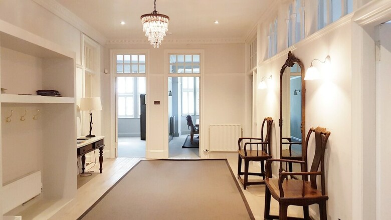 Grand Edinburgh Castlehill Apartment